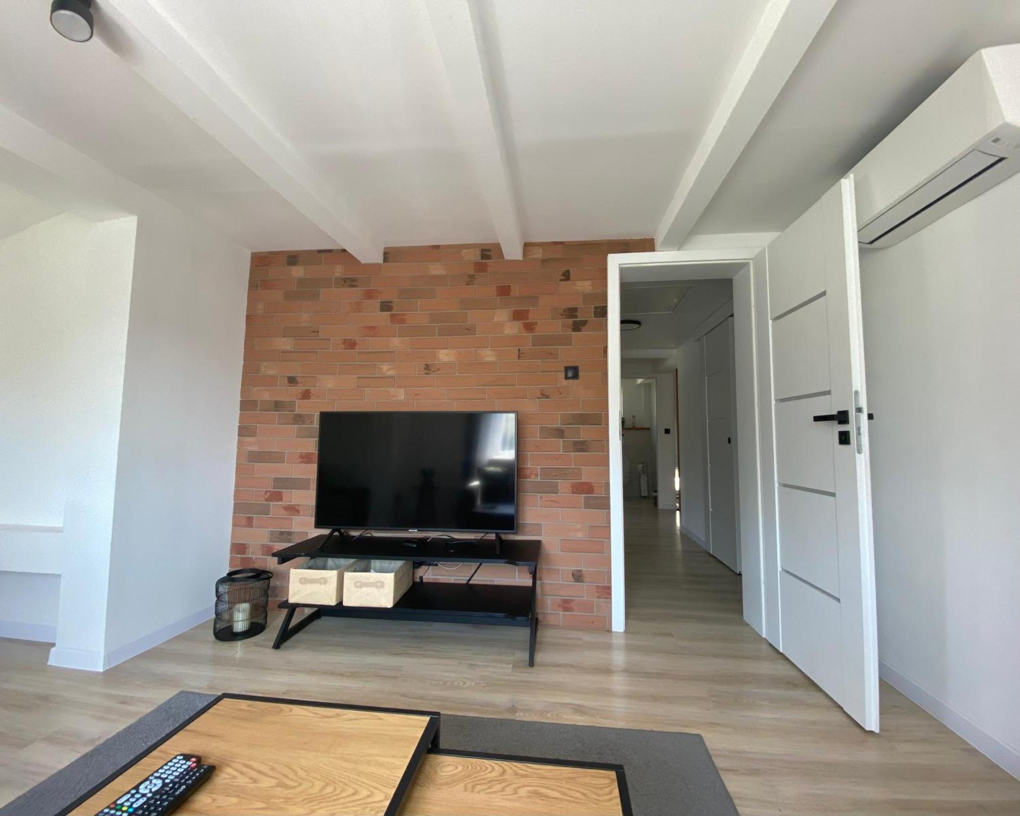 Apartamenty Fredry Lesko Exterior photo